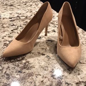 “A new day” tan suede pumps